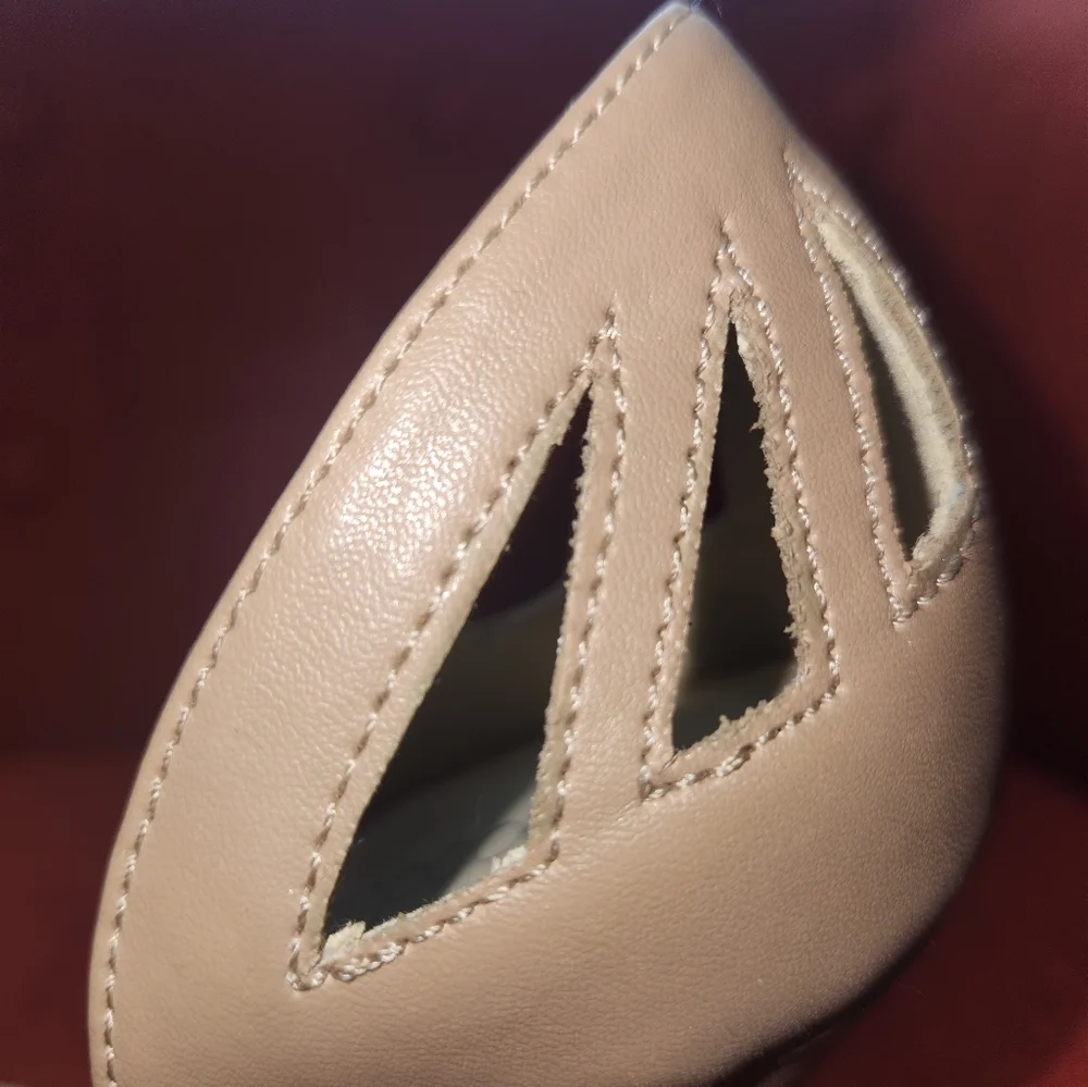 4in Beige High Heels By Shoe Dazzle - Picture 8 of 14